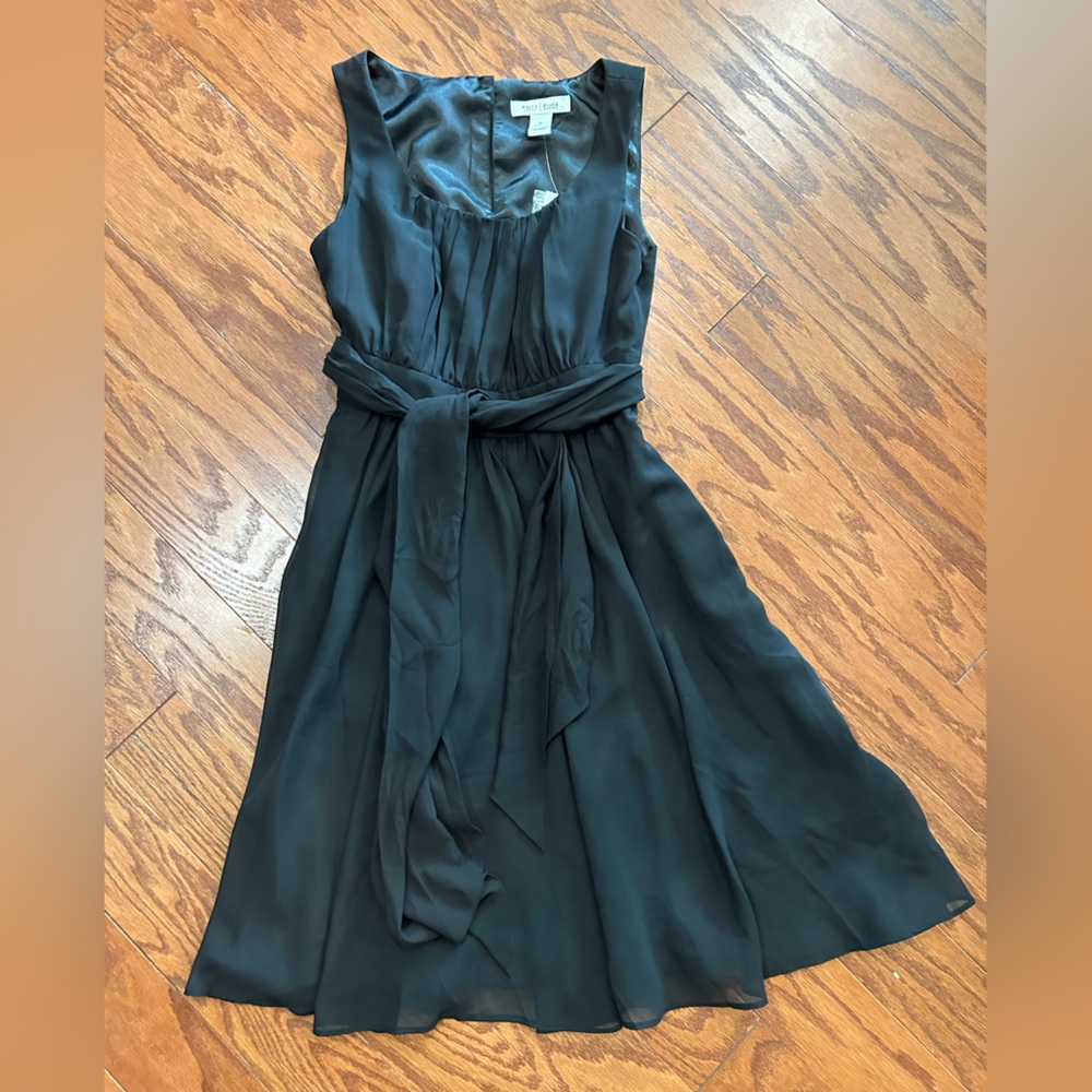 🩷 NWT White House Black Market sleeveless chiffon little black dress size 0